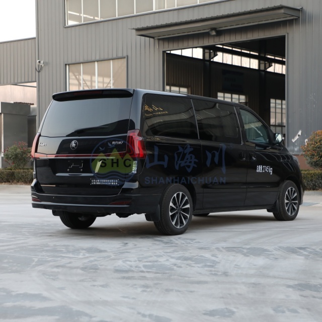 Carro funer&aacute;rio DFM-Forthing M7 para transfer&ecirc;ncia de corpo